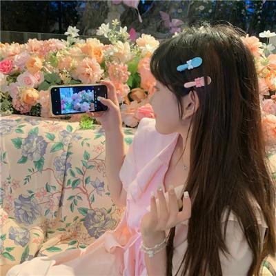 关于莉莉周的一切